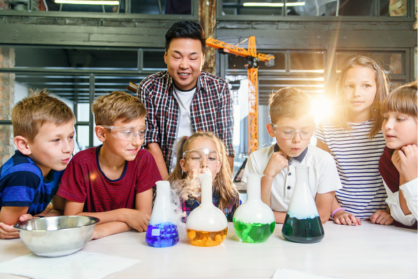 9 Dry Ice Experiments for Kids | If you're looking for cool science experiments and projects you can do with your children and students at home or in the classroom, these dry ice activities are easy to setup, and oh so cool! From how to make dry ice bubbles to simple and fun dry ice rockets, these activities make great party ideas for the Mad Scientists in your life! We've also included a few Halloween activities, which offer the perfect way to get kids excited about chemistry!